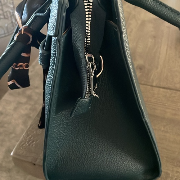 Leather handbag - Picture 14 of 15